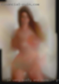 I'm very busty and nude in great shape in Randleman NC!